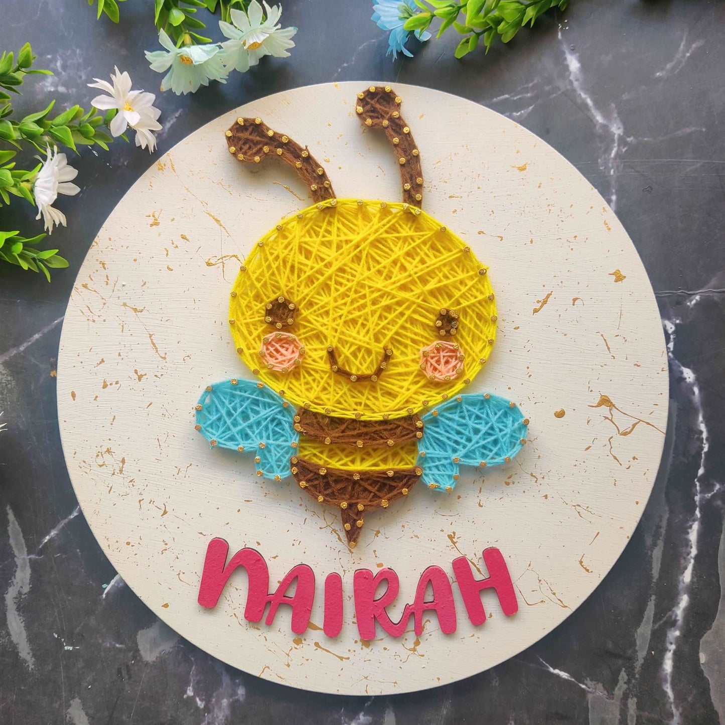 BEE String Art Nameplate