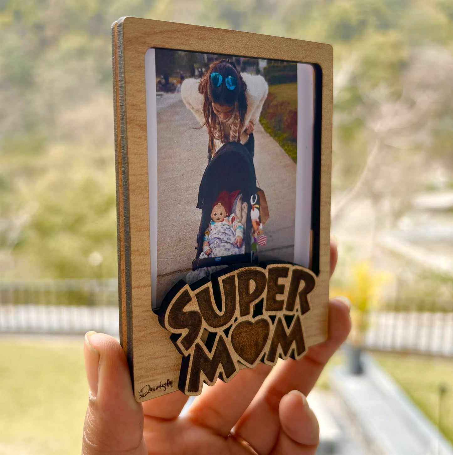 Super Mom Polaroid Magnet Frame